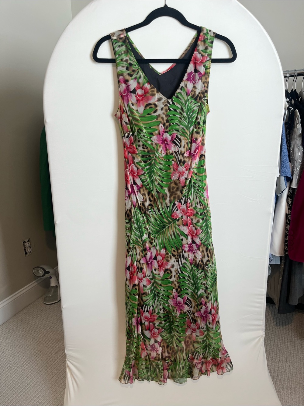 Signature by Robbie Bee 2-Piece Dress
*Fits similar to size 8- marked 12* - Picture 4 of 14